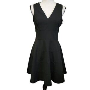 Fable Black Dress Womens Sz M Fit‎ & Flare V Neck Sleeveless Date Night Party